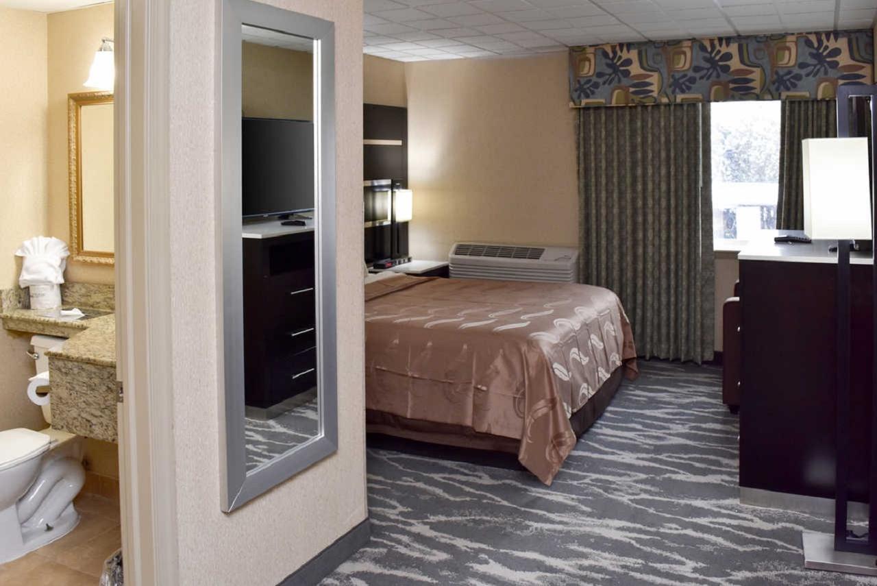 Quality Inn East Stroudsburg - Poconos Ngoại thất bức ảnh